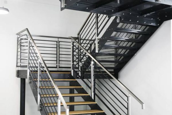 STAIRCASE-FABRICATOR-IN-UAE-11